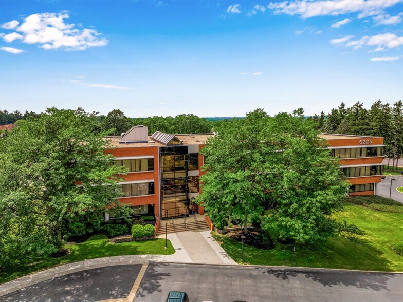 More Photos Of 6400 Sheridan Dr, Buffalo Unknown For Lease