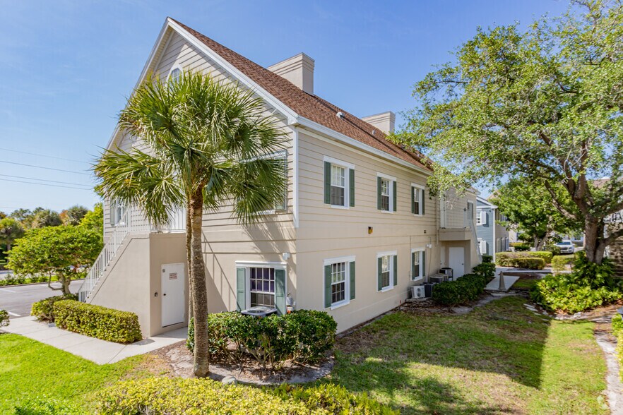 More Photos Of 1012 Goodlette Rd N, Naples Medical For Lease