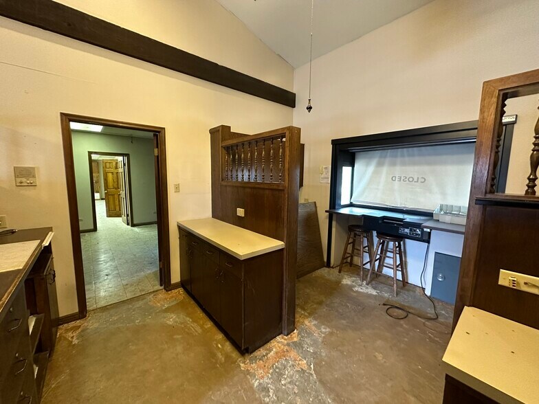 More Photos Of 6436 Bandera Rd, San Antonio Medical For Lease