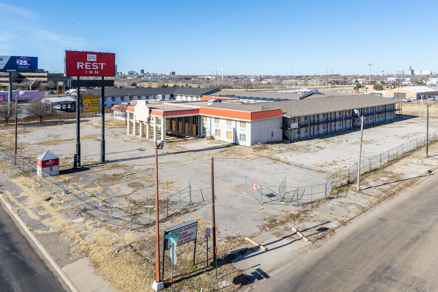 More Photos Of 2915 E Interstate 40, Amarillo Hotel For Sale
