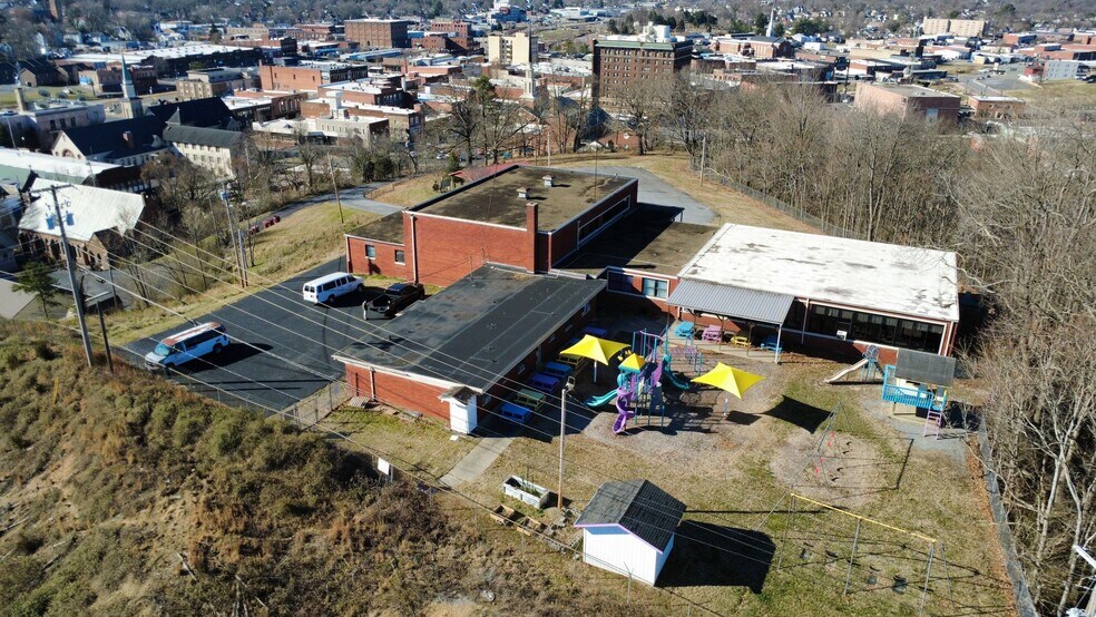 More Photos Of 227 Library Ln, Johnson City Specialty For Sale