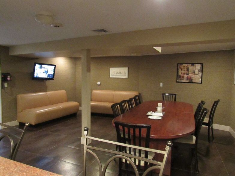 More Photos Of 1841 New York Ave, Huntington Station Medical For Sale