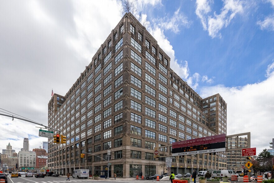 More Photos Of 75 Varick St, New York Office For Lease