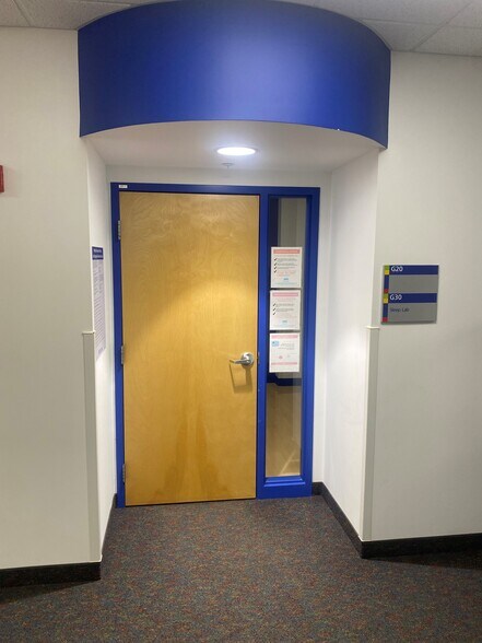 More Photos Of 42700 Garfield Rd, Clinton Township Medical For Lease