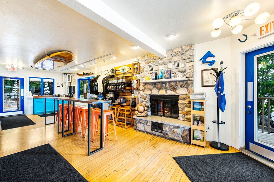 More Photos Of 4113 Main St, Fish Creek Storefront Retail Residential For Sale