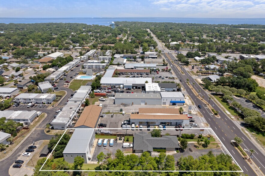 More Photos Of 209 Main St, Destin Storefront Retail Office For Sale