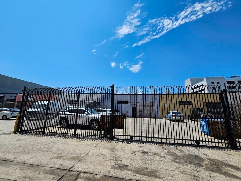 More Photos Of 767 E 14th Pl, Los Angeles Warehouse For Sale