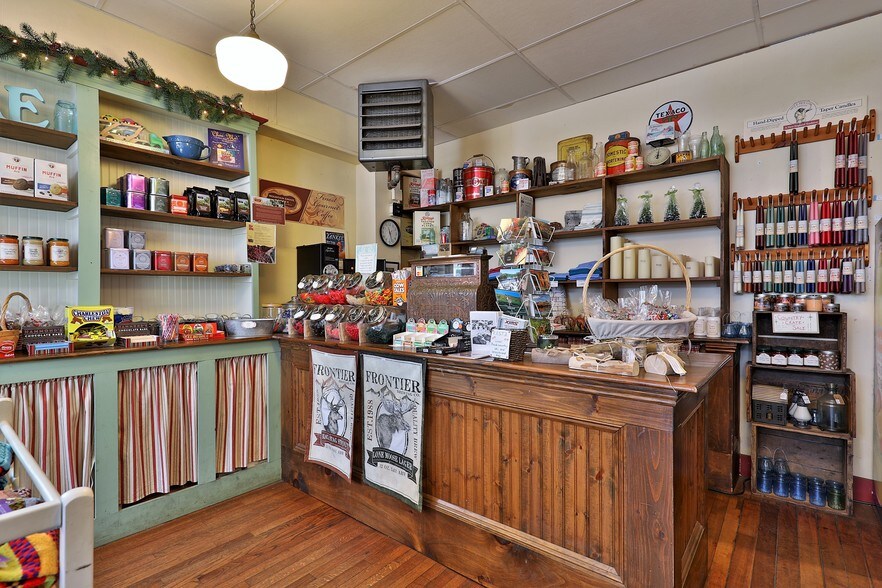 More Photos Of 55 N Main St, Rochester Restaurant For Sale