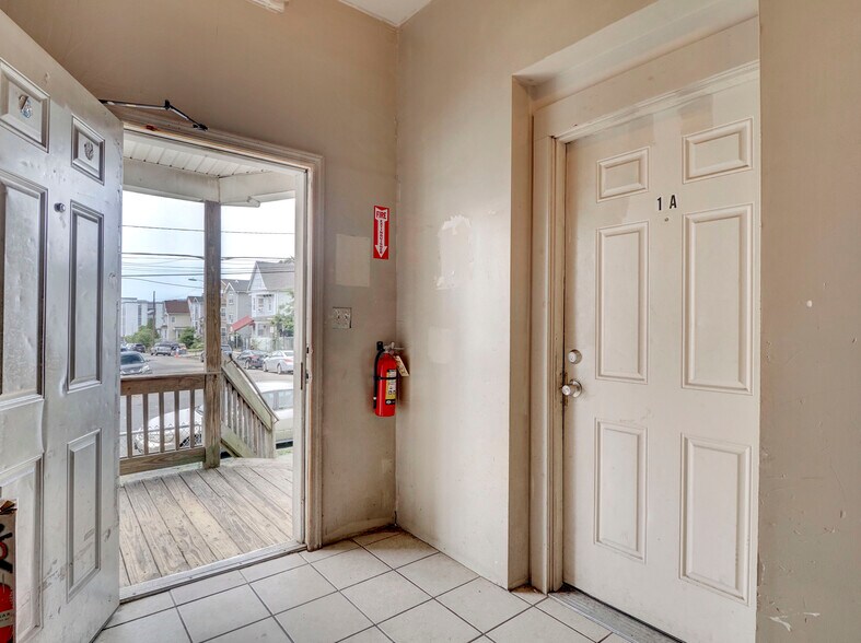 More Photos Of 81 Auburn St, Paterson Apartments For Sale