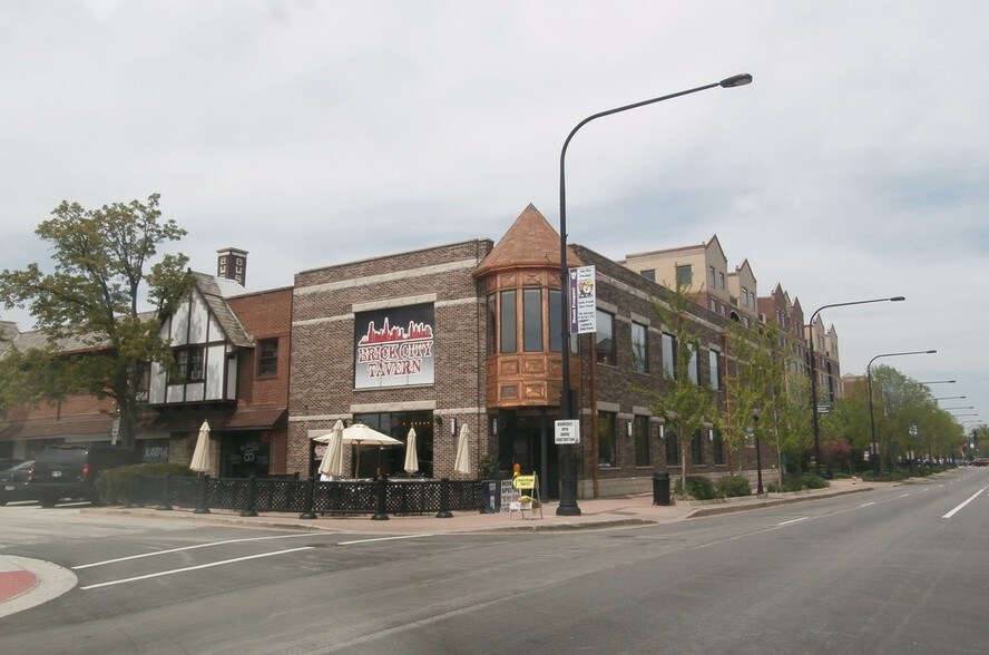 More Photos Of 34 S Main St, Mount Prospect Storefront For Sale