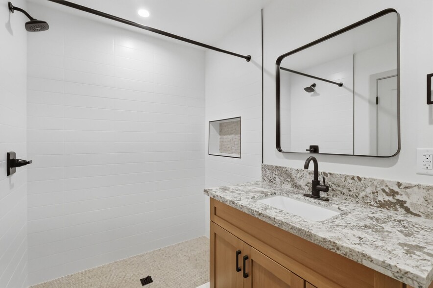 More Photos Of 1507 W 83rd St, Los Angeles Apartments For Sale