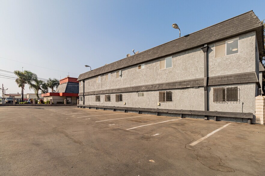 More Photos Of 2200-2204 W Slauson Ave, Los Angeles Apartments For Sale