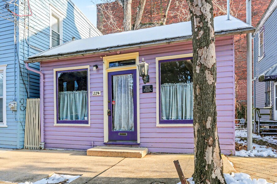 More Photos Of 224 4th St, New Cumberland General Retail For Lease