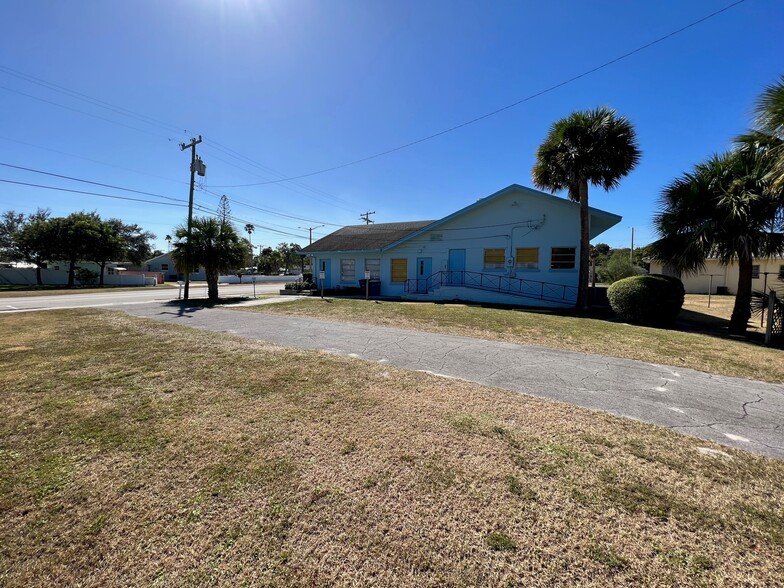 More Photos Of 911 Sunrise Blvd, Fort Pierce Religious Facility For Sale