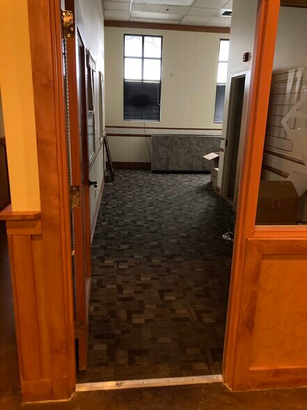 More Photos Of 206 N Main St, Ellensburg General Retail For Lease