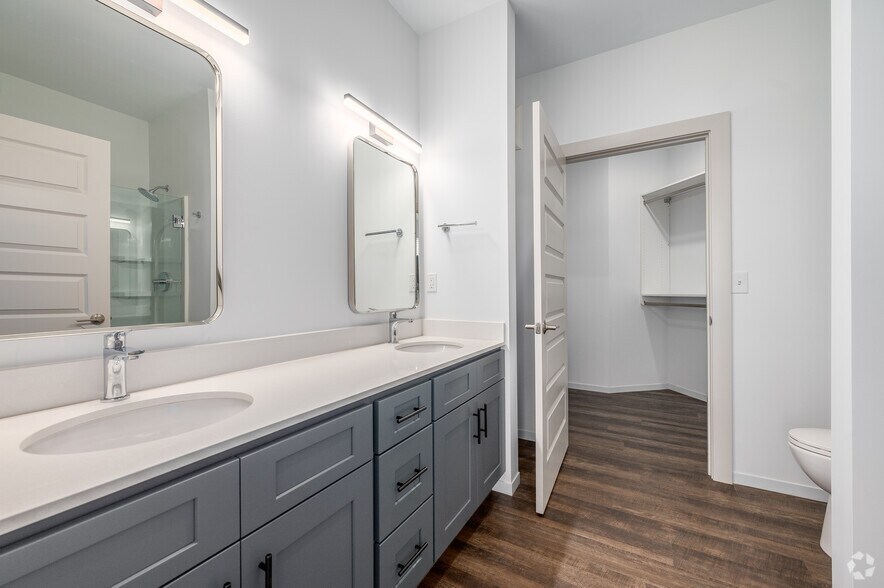 More Photos Of 2223 Lee Rd, Cleveland Apartments For Lease