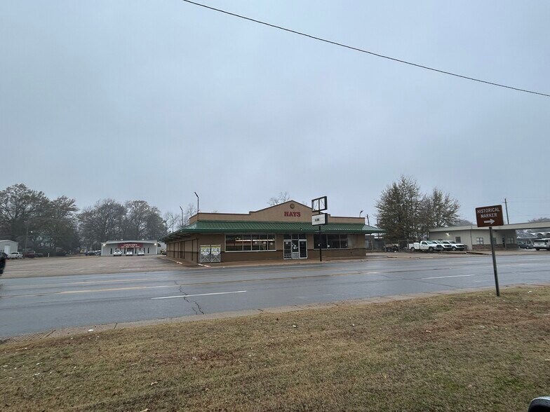 More Photos Of 115 Falls Blvd S, Wynne General Retail For Sale
