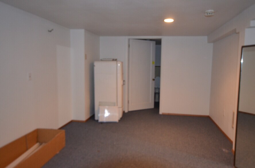 More Photos Of 4 S Idaho St, Dillon Office For Sale
