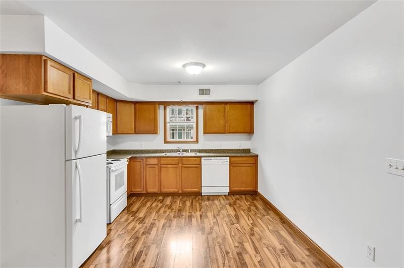 More Photos Of 456 2nd St, California Apartments For Sale