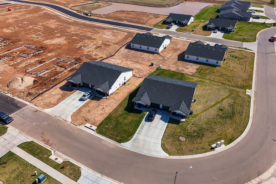 More Photos Of 185 Indian Lakes Dr, Clearwater Apartments For Sale