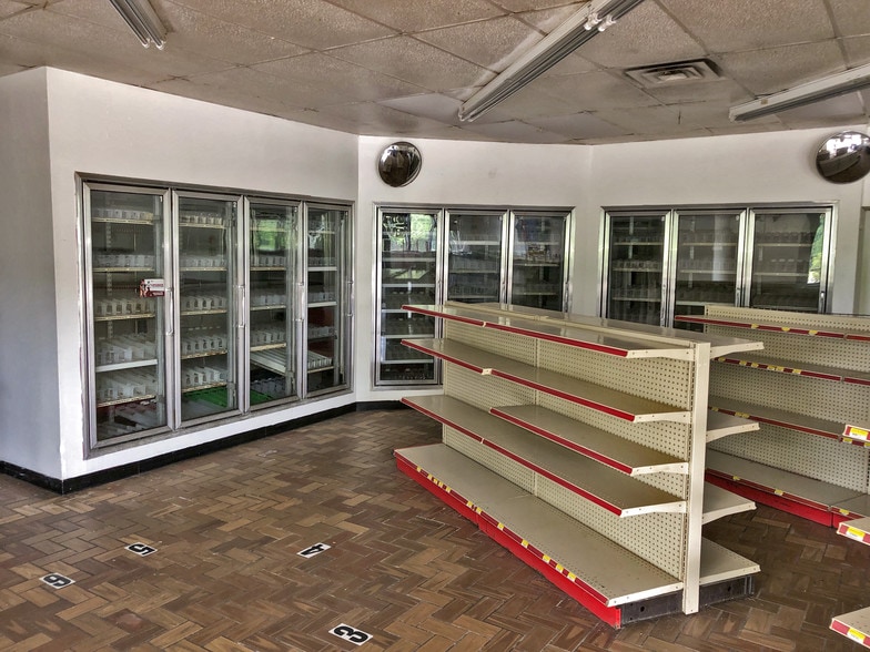 More Photos Of 401 Raleigh Rd, Henderson Convenience Store For Sale