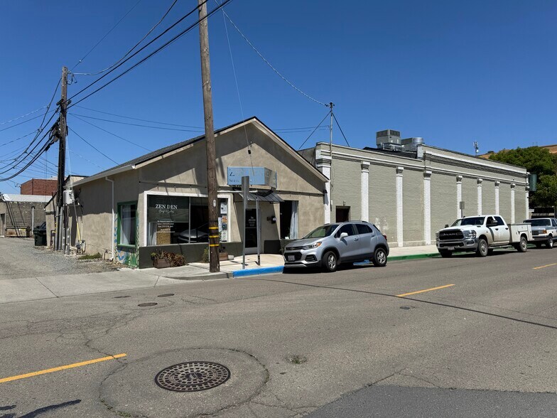 More Photos Of , Rio Vista General Retail For Sale