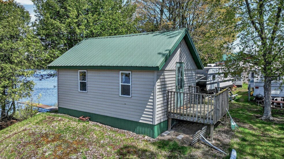 More Photos Of 16061 296th St, Cornell General Retail For Sale