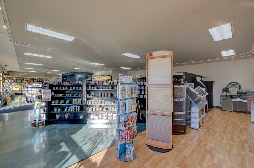 More Photos Of 3003 Highway 101 N, Gearhart Self Storage For Sale