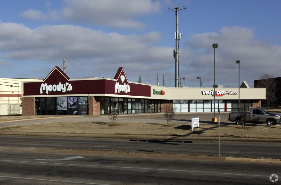 More Photos Of 10031 E 71st St, Tulsa Unknown For Lease