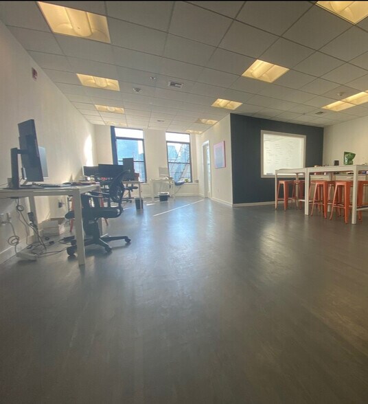 More Photos Of 22 Hudson Pl, Hoboken Loft Creative Space For Lease