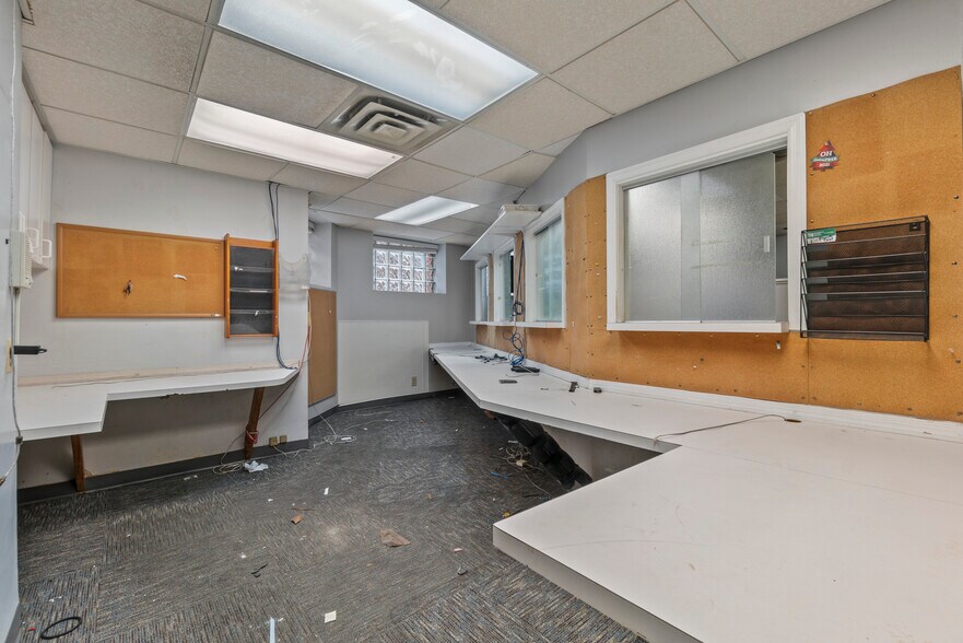 More Photos Of , Baltimore Office For Sale