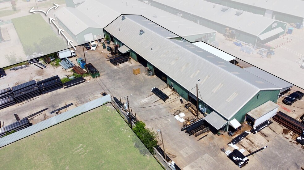 More Photos Of 2448 W Main St, Grand Prairie Unknown For Lease