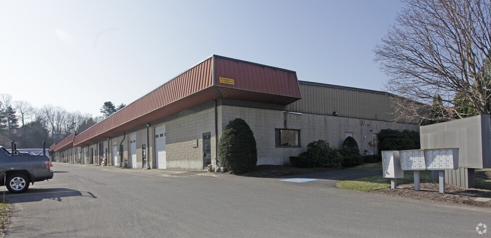 Primary Photo Of 9 Bonazzoli Ave, Hudson Warehouse For Lease