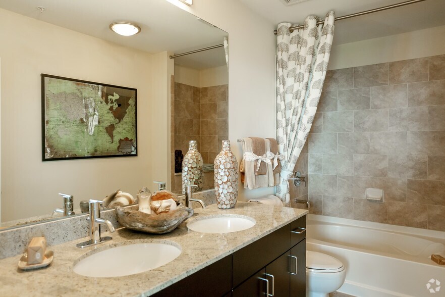 More Photos Of 5927 Almeda Rd, Houston Apartments For Lease