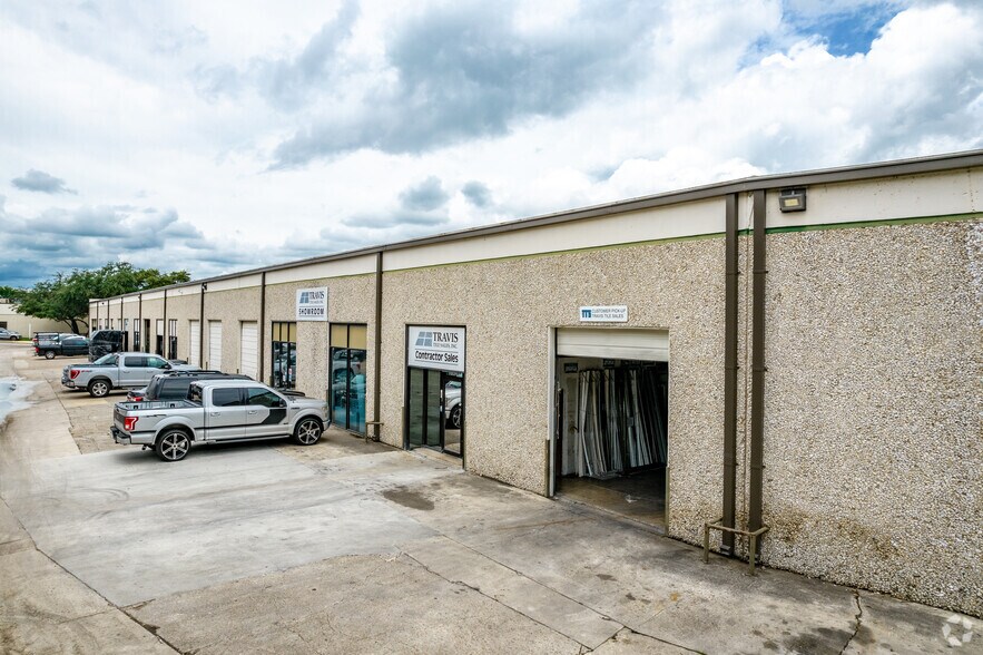 More Photos Of 10601-10732 Sentinel St, San Antonio Unknown For Lease