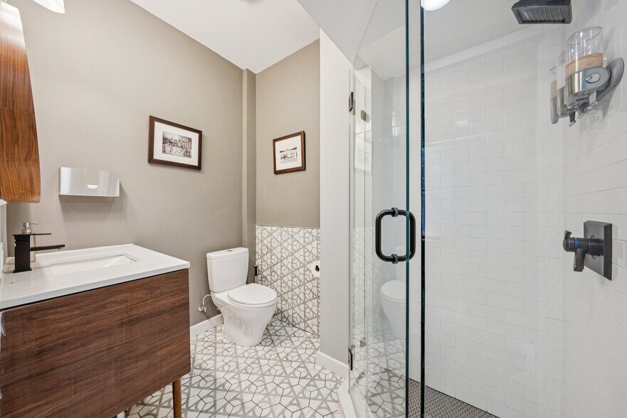 More Photos Of 1508 U St NW, Washington Office For Sale