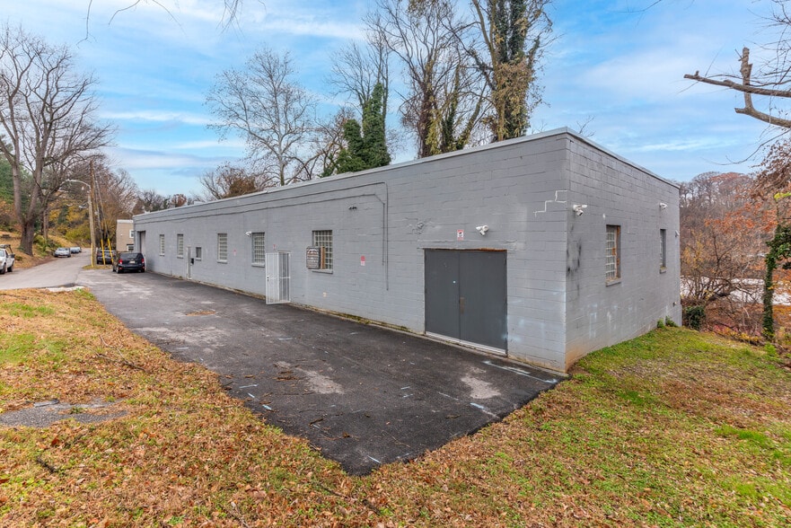 More Photos Of 1401 Clipper Heights, Baltimore Warehouse For Sale
