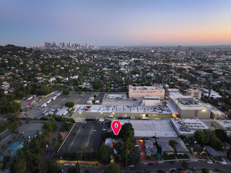 More Photos Of 4208 Russell Ave, Los Angeles Apartments For Sale