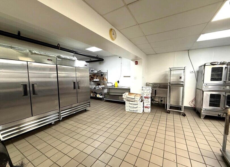 More Photos Of 3862 Terrace St, Philadelphia General Retail For Lease