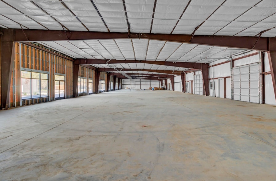 More Photos Of 10359 Highway 78, Summerville Flex For Lease