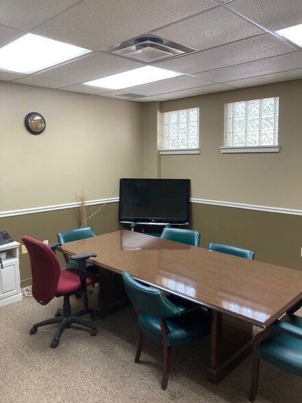 More Photos Of 8388 Dow Cir, Strongsville Warehouse For Sale