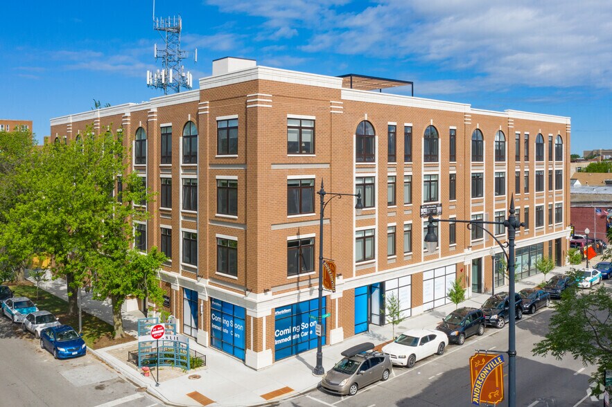Primary Photo Of 4914-4916 N Clark St, Chicago Apartments For Lease