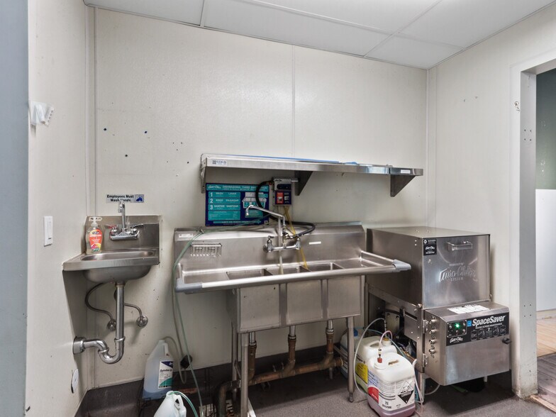 More Photos Of 1020 11th St, Sacramento Office For Lease