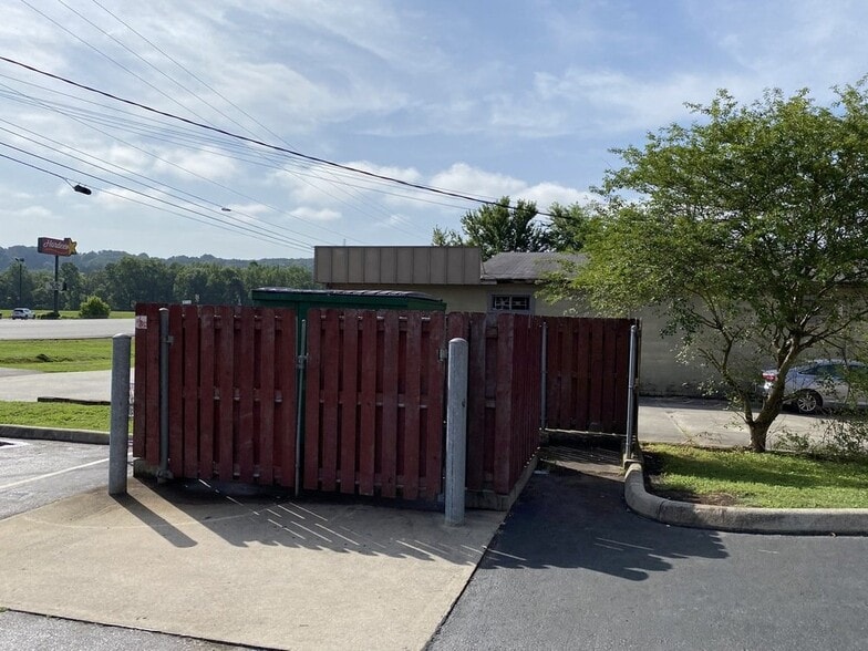 More Photos Of 124 Harrison Ln, Soddy Daisy Storefront Retail Office For Lease