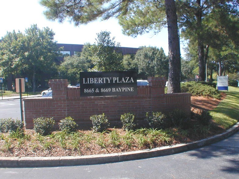 More Photos Of 8775 Baypine Rd, Jacksonville Office For Sale