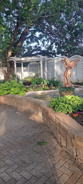 More Photos Of 16816 E US Highway 40, Independence Lodge Meeting Hall For Sale