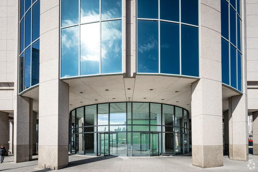 More Photos Of 10 Exchange Pl, Jersey City Office For Lease