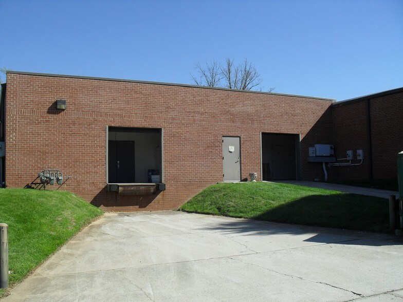 More Photos Of 4253 Piedmont Pky, Greensboro Office For Lease