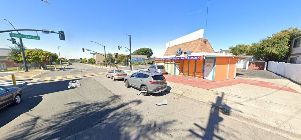 More Photos Of 3231 Macdonald Ave, Richmond General Retail For Sale