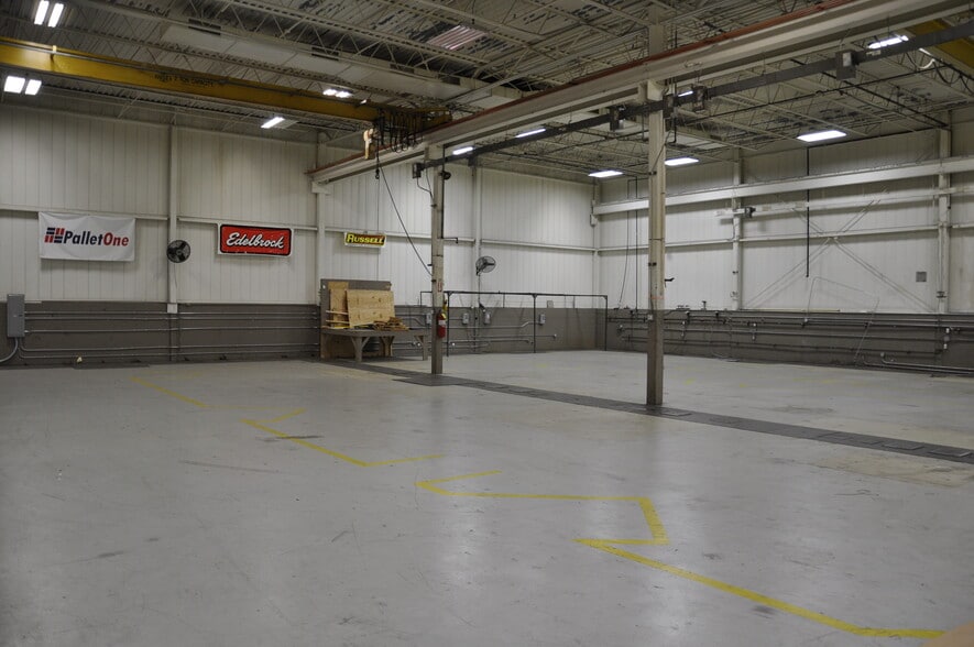 More Photos Of 5825 Clyde Rhyne Dr, Sanford Warehouse For Lease